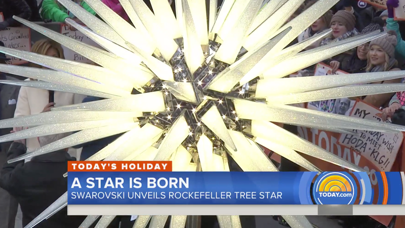 Illustration for article titled Behold the Beautiful, Terrible, Menacing New Rockefeller Center Christmas Tree Star!